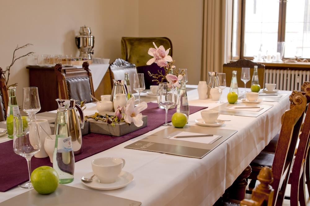 Herzogshof - Boutique-Hotel Am Dom Регенсбург Экстерьер фото